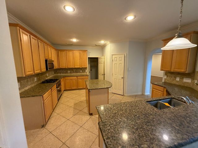 2501 Rose Bay Drive, Pearland, TX 77584