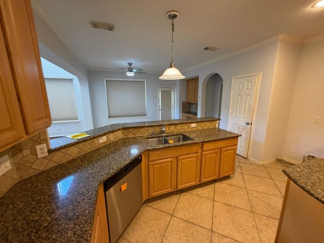 2501 Rose Bay Drive, Pearland, TX 77584