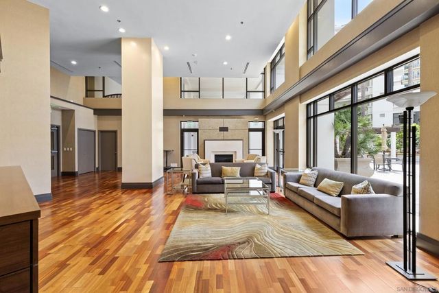 700 W Harbor Dr 608, San Diego, CA 92101