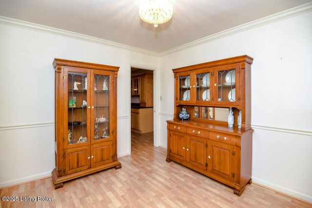 422 Shadyview Dr, Eminence, KY 40019