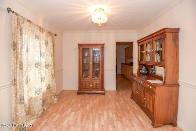 422 Shadyview Dr, Eminence, KY 40019