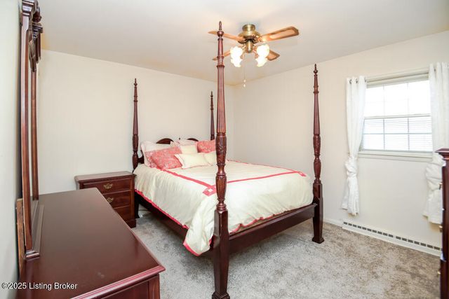 422 Shadyview Dr, Eminence, KY 40019