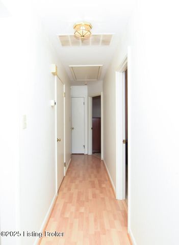 422 Shadyview Dr, Eminence, KY 40019