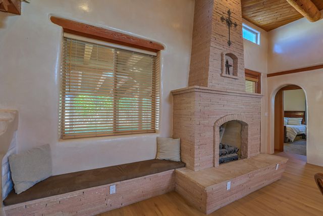 6108 Whiteman Drive NW, Albuquerque, NM 87120