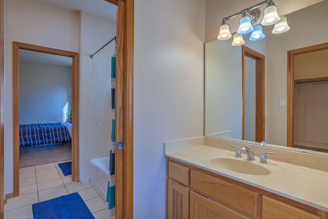 6108 Whiteman Drive NW, Albuquerque, NM 87120