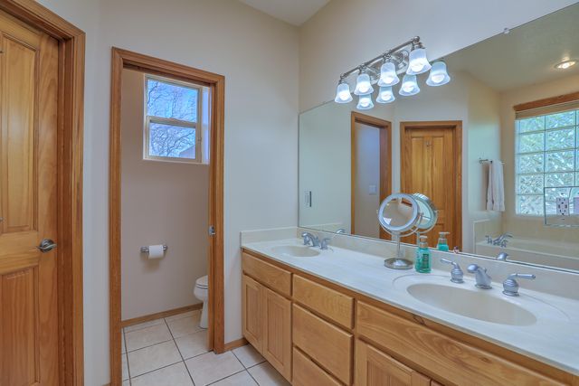 6108 Whiteman Drive NW, Albuquerque, NM 87120