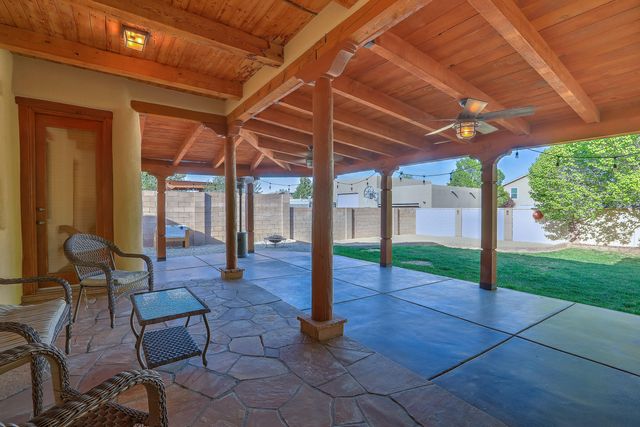 6108 Whiteman Drive NW, Albuquerque, NM 87120