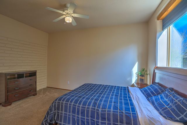 6108 Whiteman Drive NW, Albuquerque, NM 87120