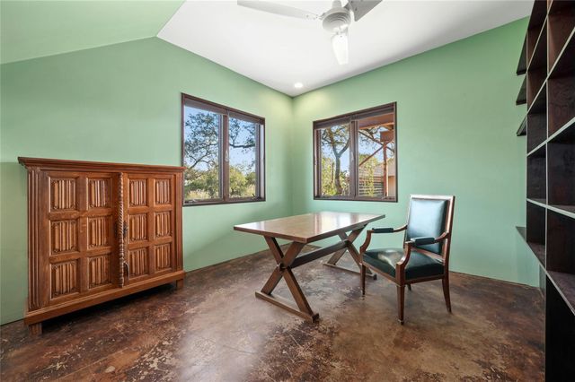 20111 Colby Hill DR, Spicewood, TX 78669