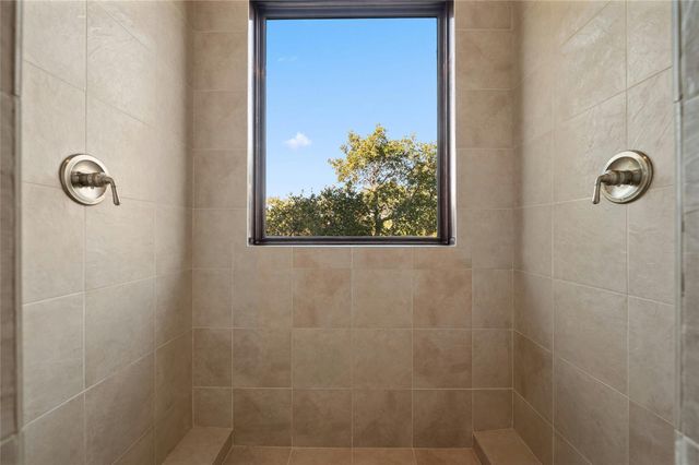 20111 Colby Hill DR, Spicewood, TX 78669