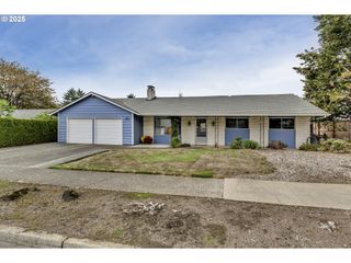 2773 Se MEADOWLARK Dr, Hillsboro, OR 97123