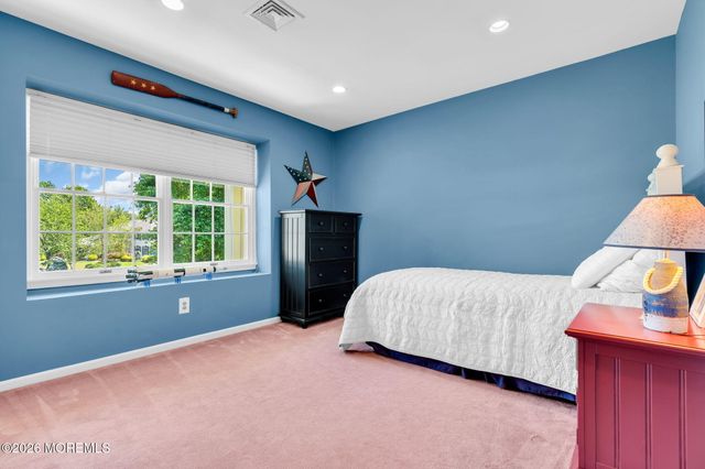 242 Williamsburg Drive, Shrewsbury Boro, NJ 07702