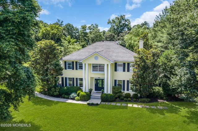 242 Williamsburg Drive, Shrewsbury Boro, NJ 07702