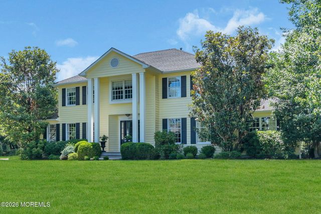 242 Williamsburg Drive, Shrewsbury Boro, NJ 07702