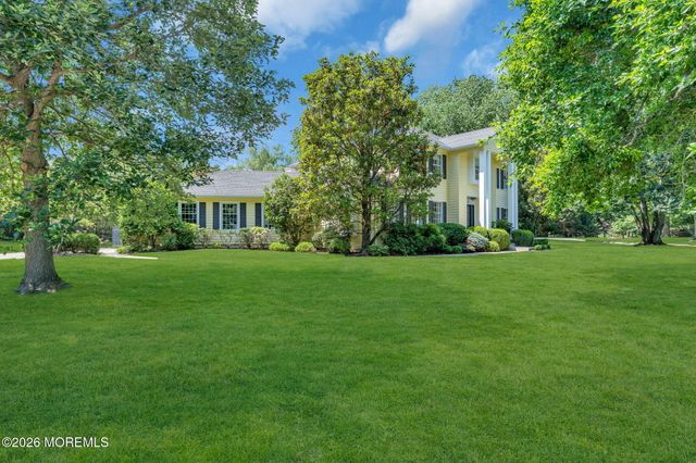 242 Williamsburg Drive, Shrewsbury Boro, NJ 07702