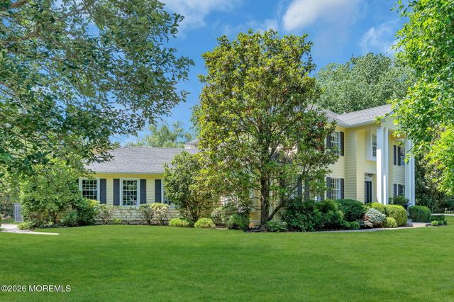 242 Williamsburg Drive, Shrewsbury Boro, NJ 07702