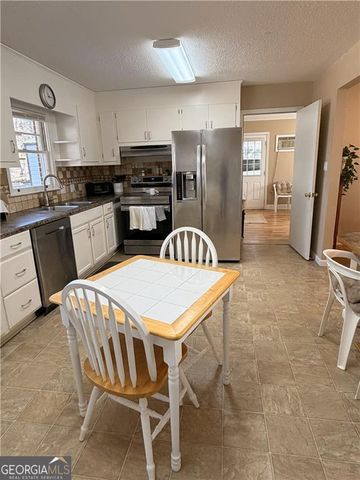 526 Poplar Street, Toccoa, GA 30577