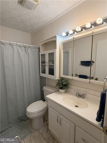 526 Poplar Street, Toccoa, GA 30577