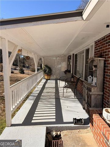 526 Poplar Street, Toccoa, GA 30577