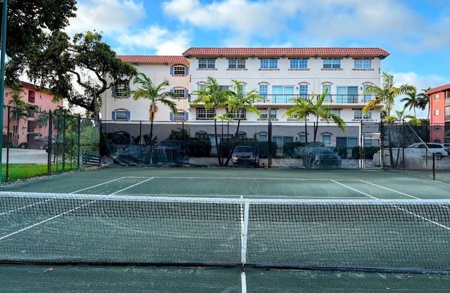 650 Tennis Club Drive 305, Fort Lauderdale, FL 33311