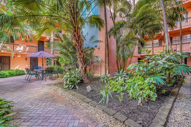 650 Tennis Club Drive 305, Fort Lauderdale, FL 33311