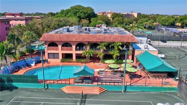 650 Tennis Club Drive 305, Fort Lauderdale, FL 33311