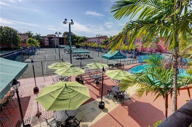 650 Tennis Club Drive 305, Fort Lauderdale, FL 33311