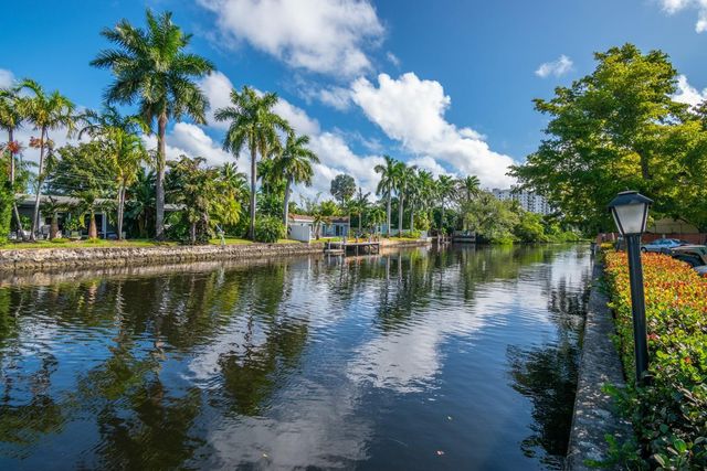 650 Tennis Club Drive 305, Fort Lauderdale, FL 33311