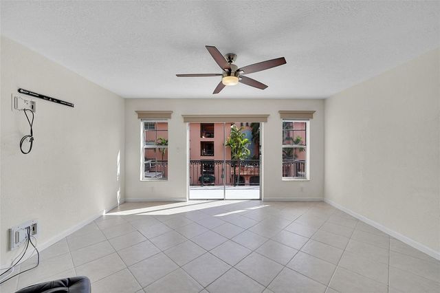 650 Tennis Club Drive 305, Fort Lauderdale, FL 33311
