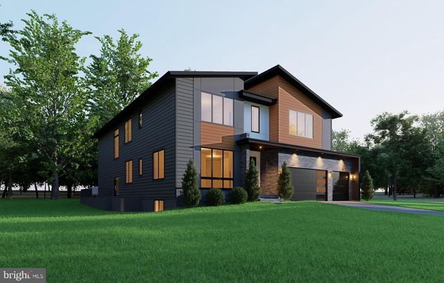 911 DESALE ST SW, Vienna, VA 22180