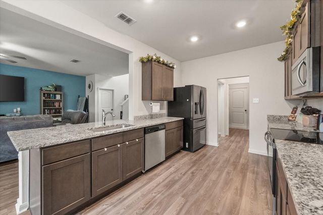 1947 Hollywood Drive, Seagoville, TX 75159