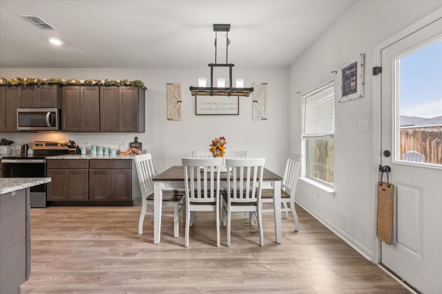 1947 Hollywood Drive, Seagoville, TX 75159