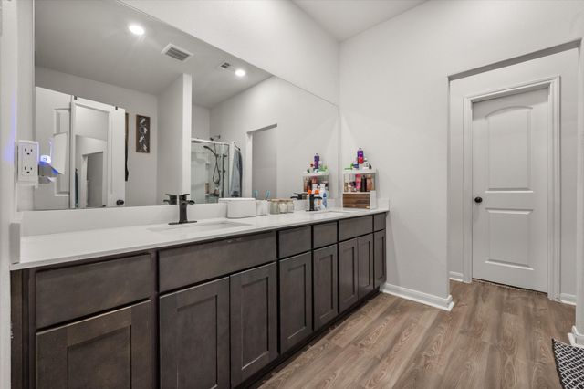 1947 Hollywood Drive, Seagoville, TX 75159