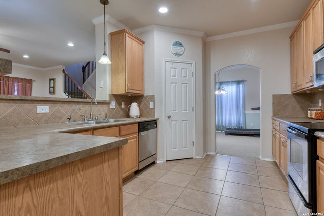 827 Point Cove, San Antonio, TX 78253