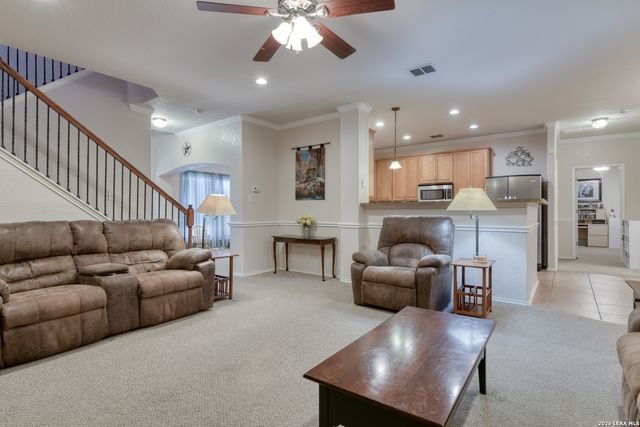 827 Point Cove, San Antonio, TX 78253