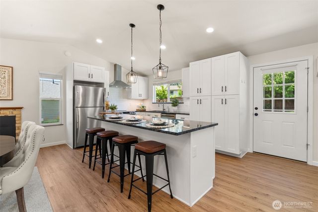 19750 SE 263rd Place, Covington, WA 98042