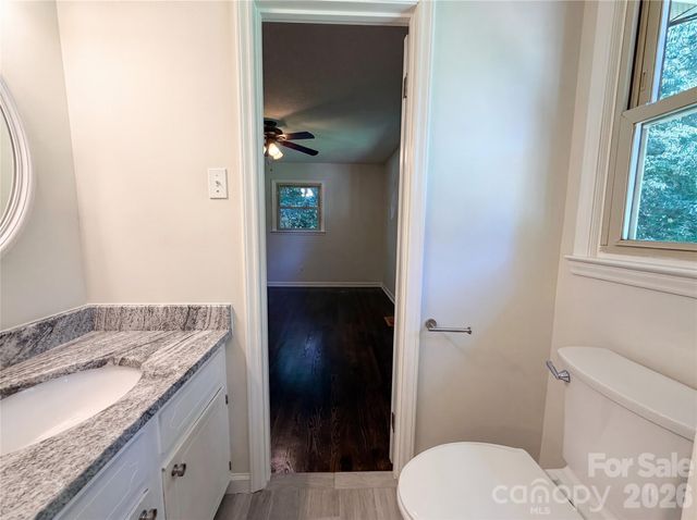 2418 Woodbridge Drive, Gastonia, NC 28056