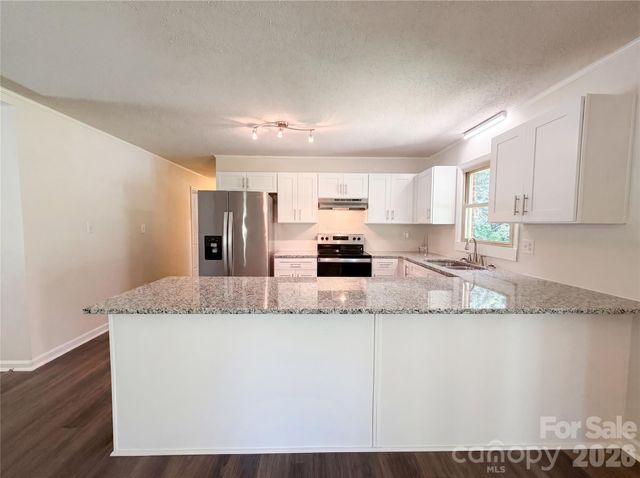 2418 Woodbridge Drive, Gastonia, NC 28056