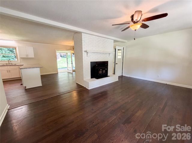 2418 Woodbridge Drive, Gastonia, NC 28056