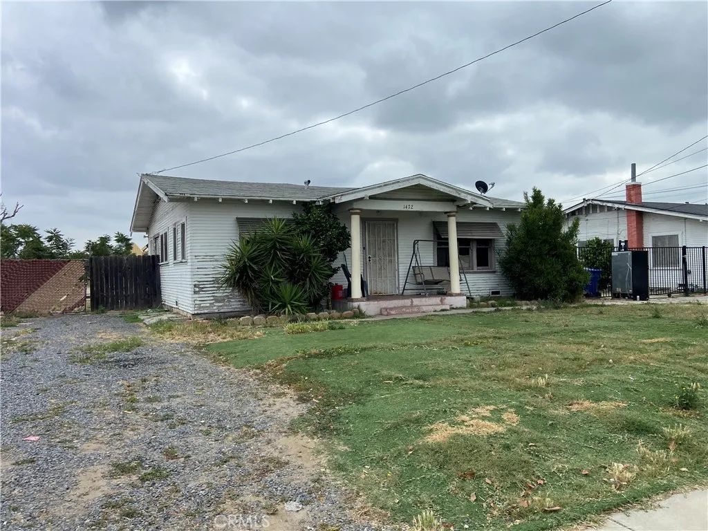 1472 S San Antonio Avenue, Pomona, CA 91766