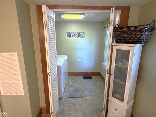 7137 S 200 E, Ladoga, IN 47954