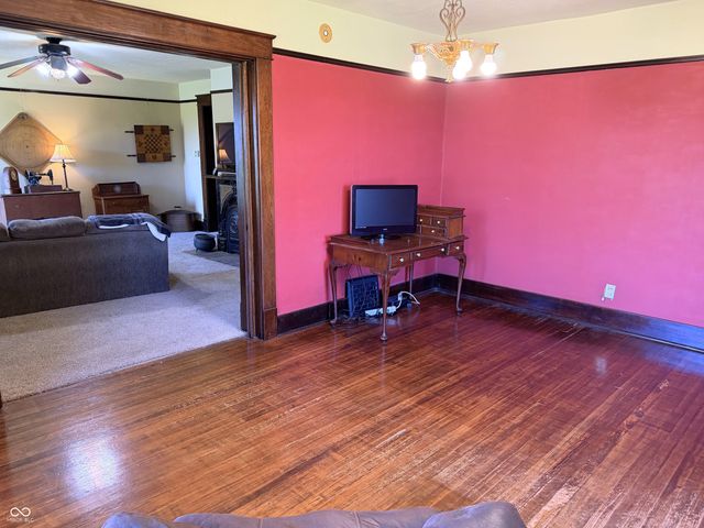 7137 S 200 E, Ladoga, IN 47954