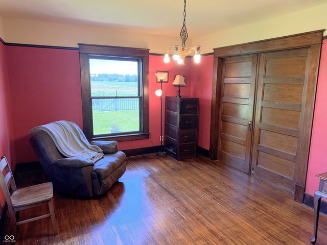7137 S 200 E, Ladoga, IN 47954