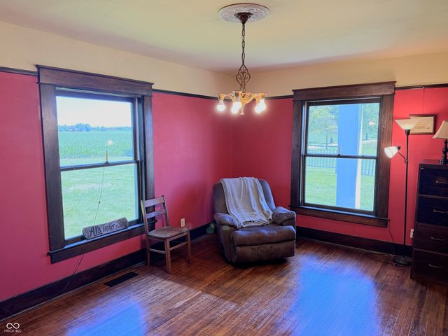 7137 S 200 E, Ladoga, IN 47954