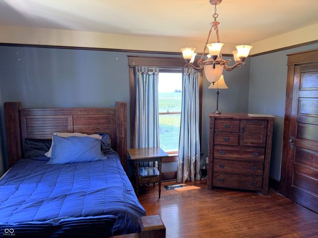 7137 S 200 E, Ladoga, IN 47954