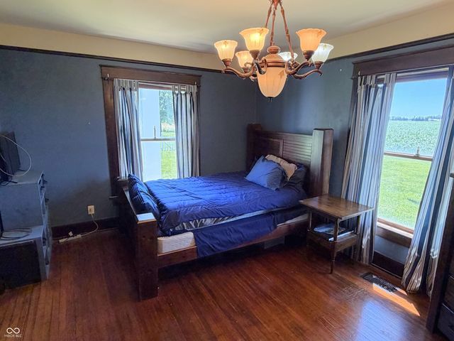 7137 S 200 E, Ladoga, IN 47954