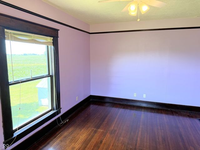 7137 S 200 E, Ladoga, IN 47954