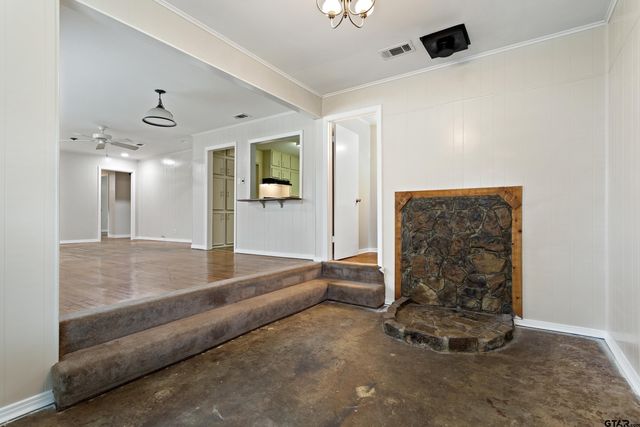 1709 S BAXTER AVE, Tyler, TX 75701