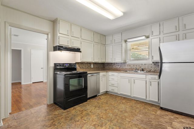 1709 S BAXTER AVE, Tyler, TX 75701