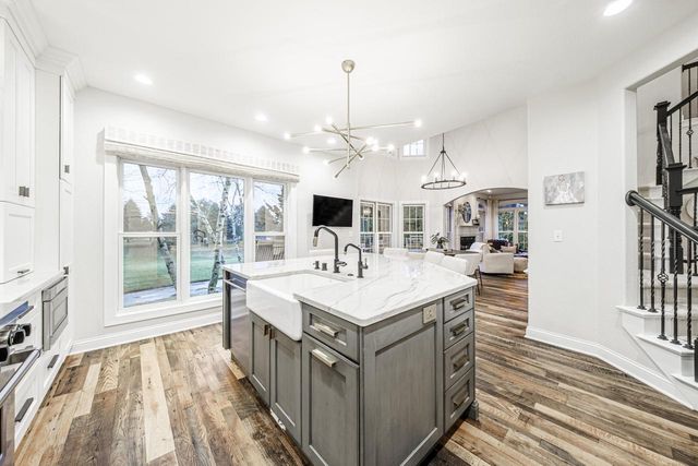 1403 E Bristlecone DRIVE, Hartland, WI 53029